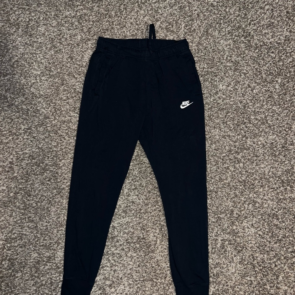Nike men’s Black Jogger Pants